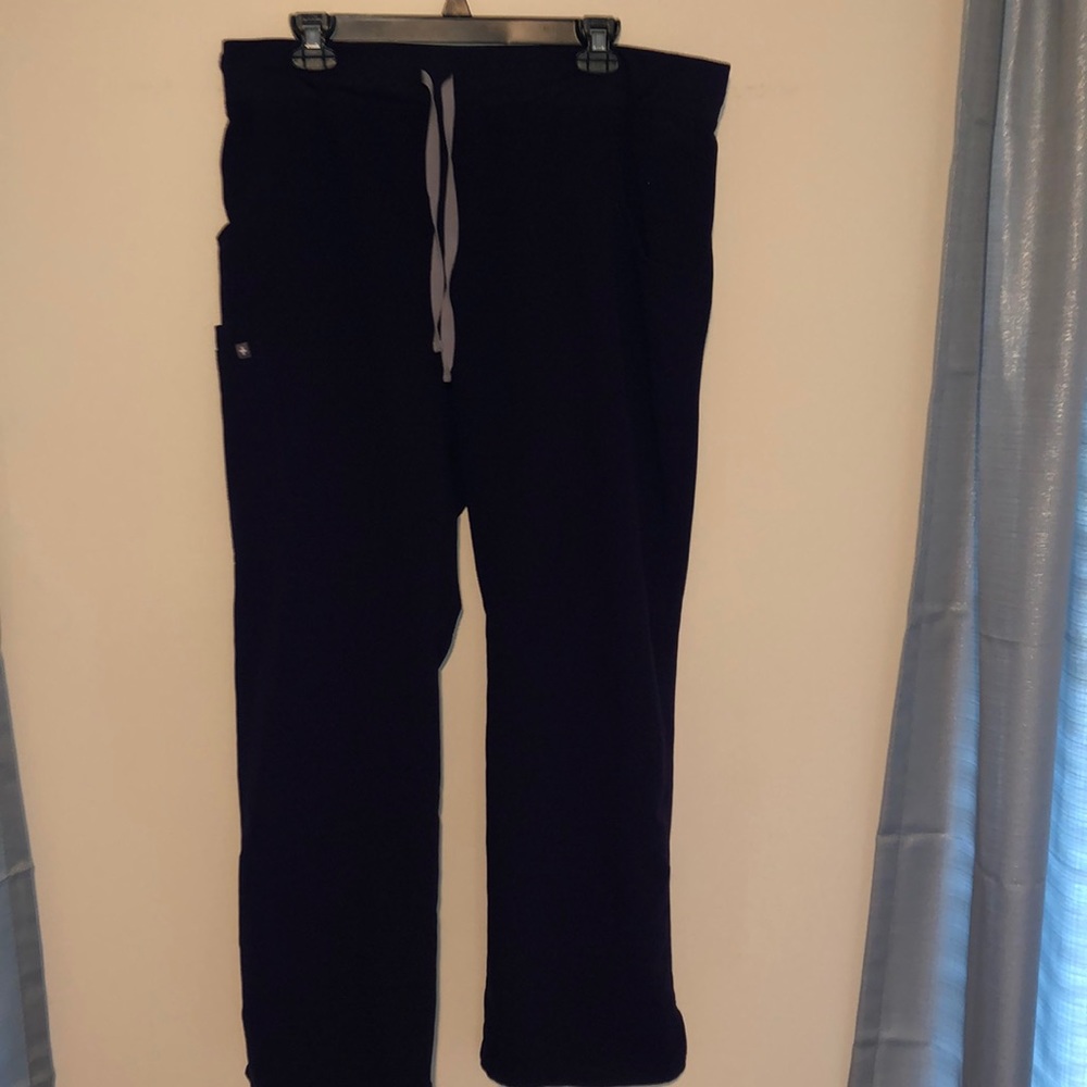 Figs Women’s Kade Cargo Scrub Pants in Purple